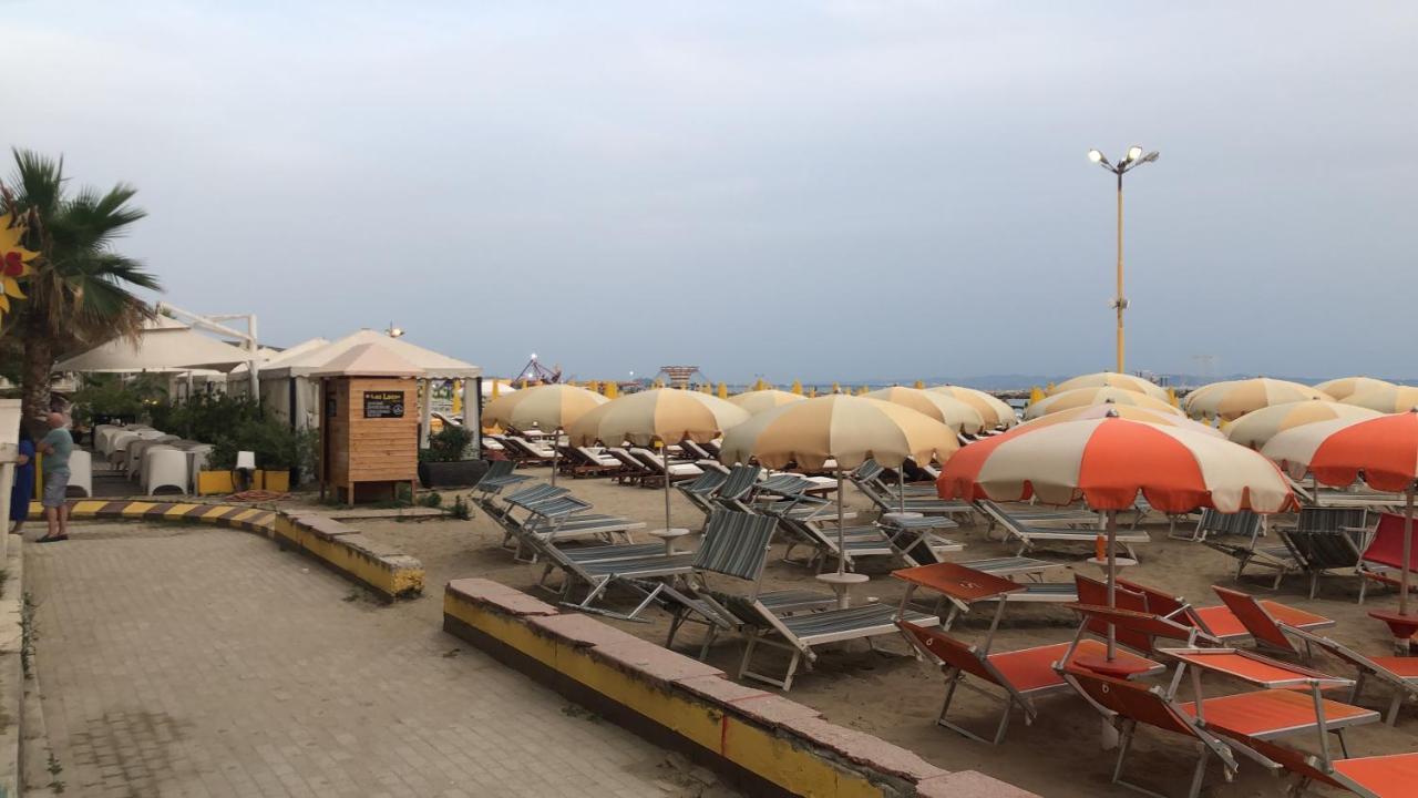 Sun & Sea Apartment Durrës 外观 照片
